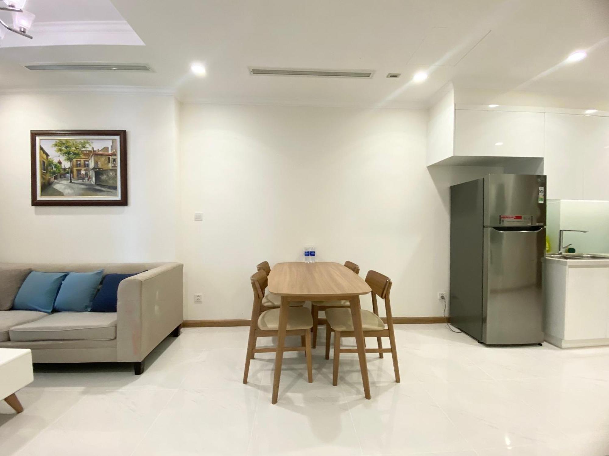Vinhomes Romantic Apartamento
