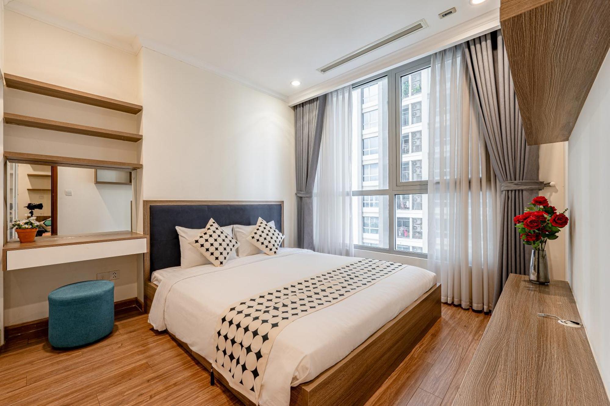 Apartment Vinhomes Romantic